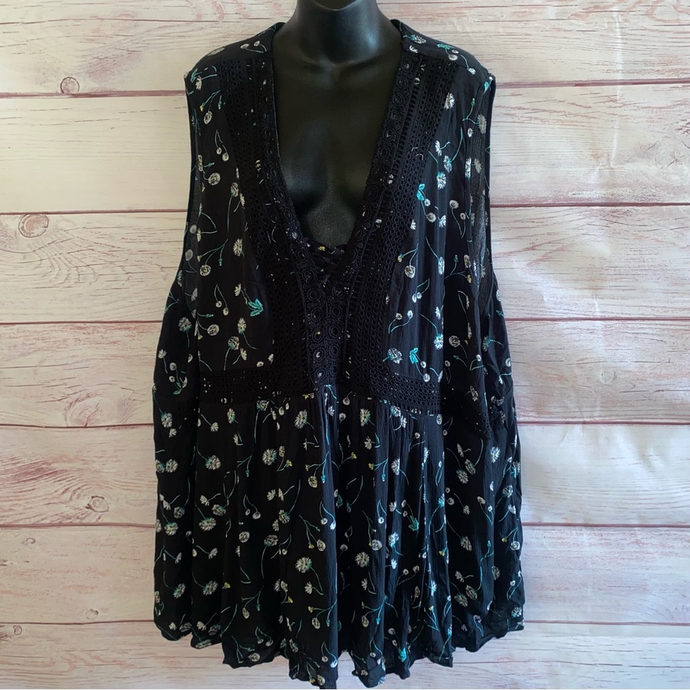 Torrid Womens 6X Black Boho Babydoll Dress Tunic Dandelion Bloom Crochet